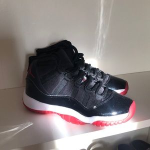 Jordan 11 retro shoes
